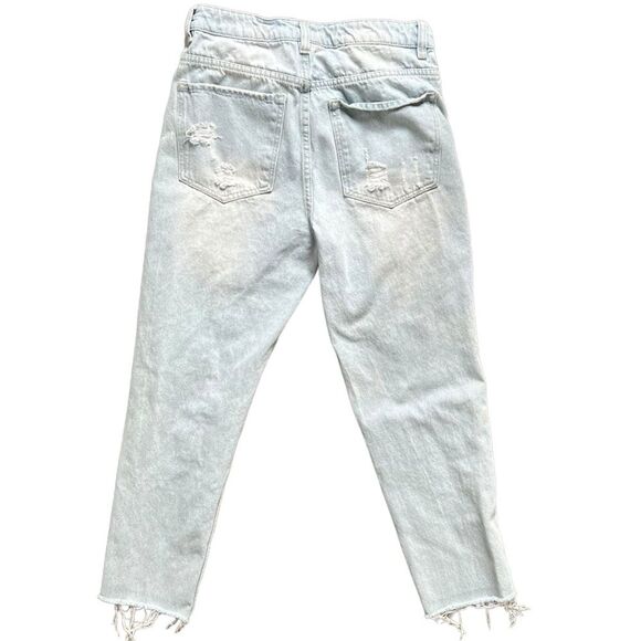 SWS Streetwear Society Mom Light Wash Distressed Ultra High Rise Jeans size 7 - Picture 2 of 8